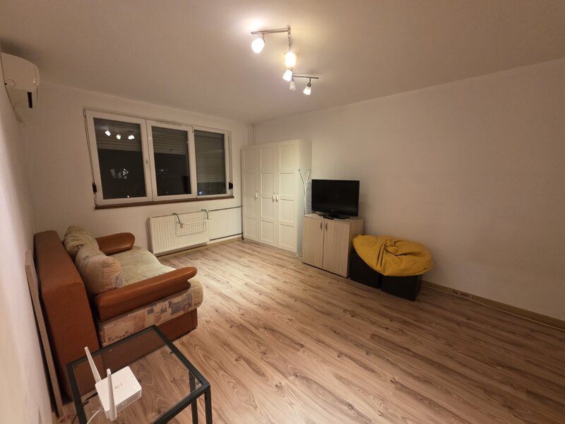 Titan, 15 minute metrou, pe Al. Barajul Bistritei, bloc 4 etaje