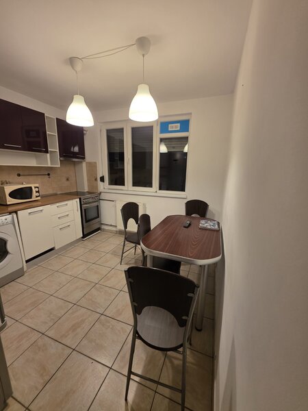 Titan, 15 minute metrou, pe Al. Barajul Bistritei, bloc 4 etaje