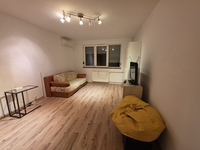 Titan, 15 minute metrou, pe Al. Barajul Bistritei, bloc 4 etaje